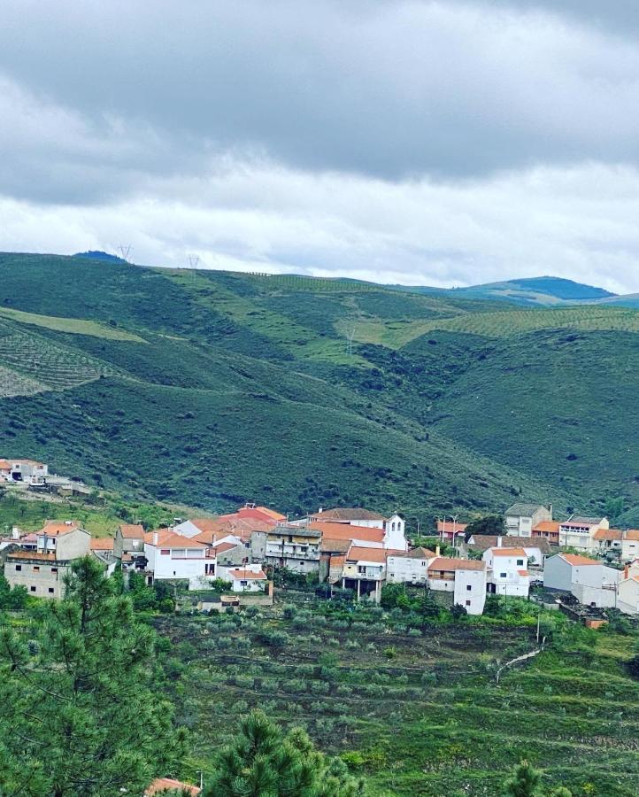Casa Do Ti Latoeiro Vendégház Torre De Moncorvo Kültér fotó