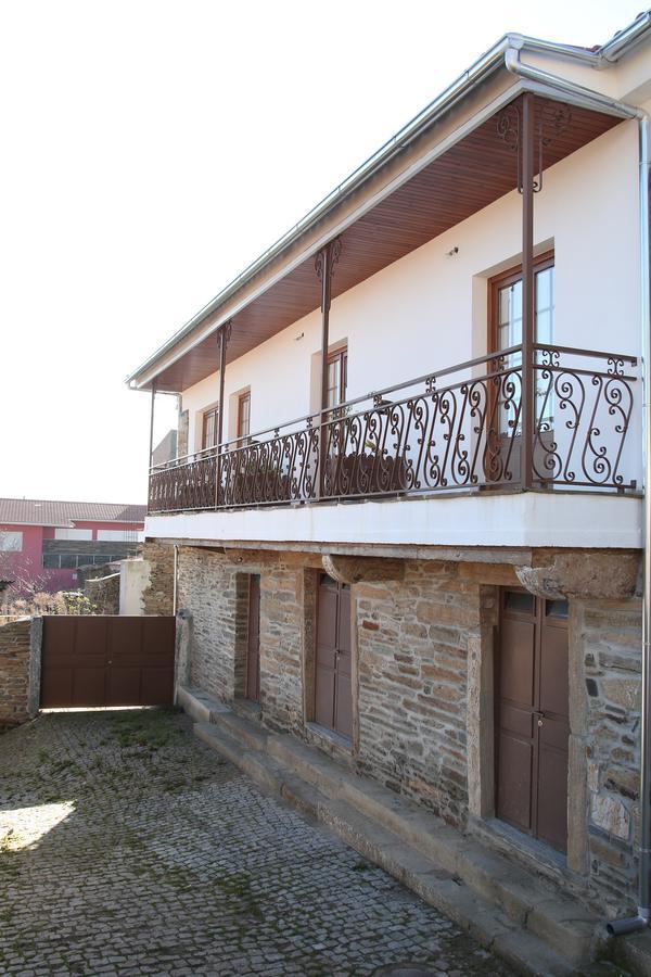 Casa Do Ti Latoeiro Vendégház Torre De Moncorvo Kültér fotó